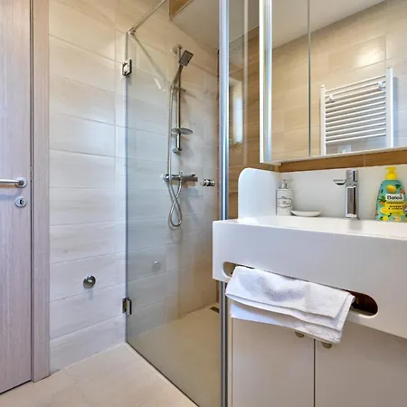 Venera Lux Apartment *